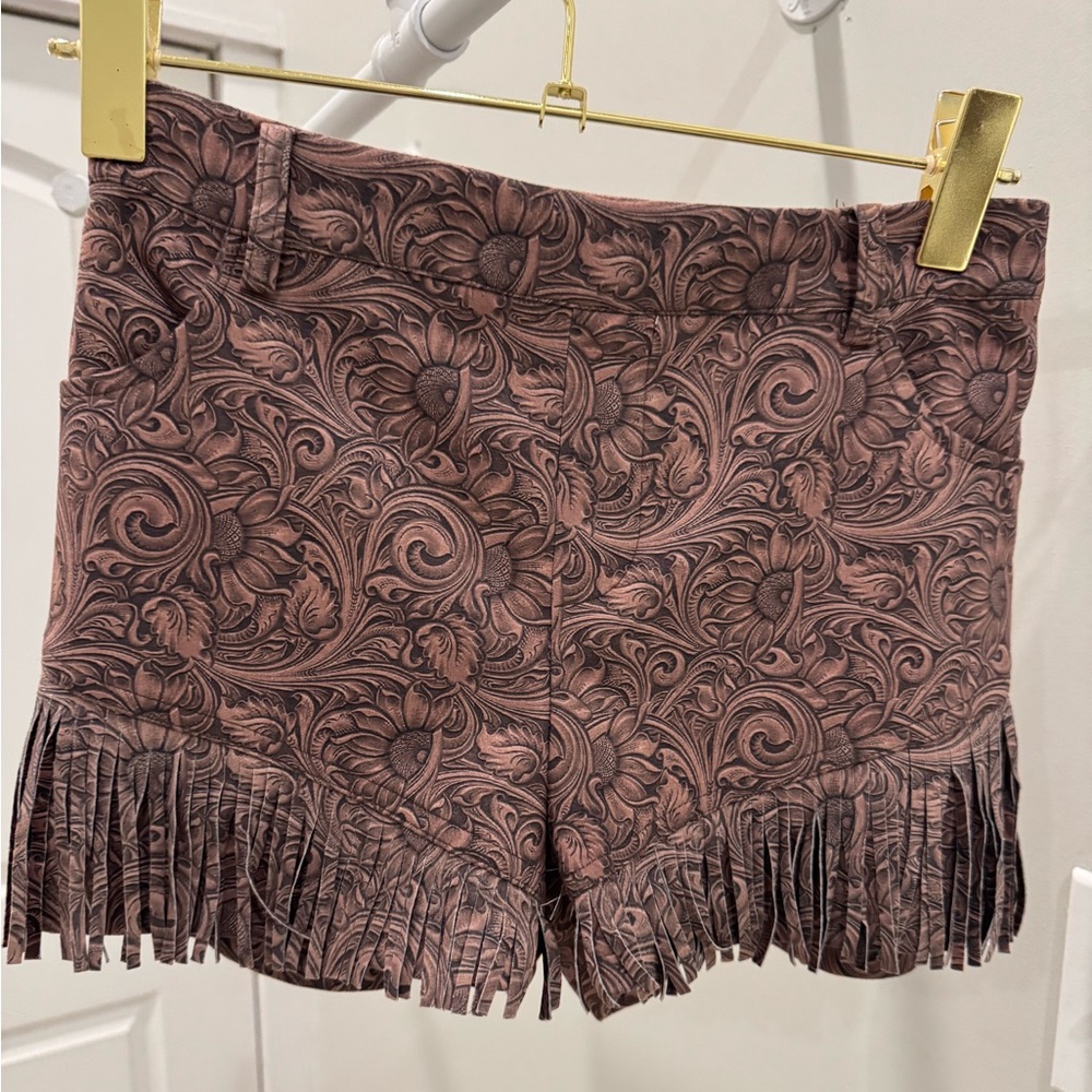 Faux suede shorts from Sterling Kreek size S in tooled.